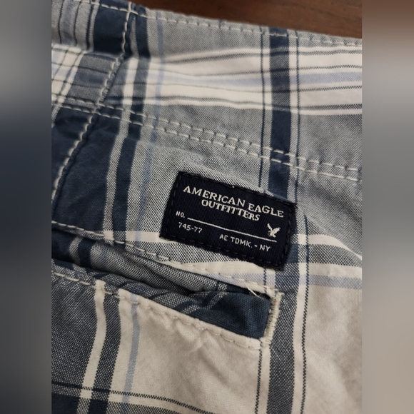 American Eagle Outfitters Plaid Shorts - Picture 2 of 4